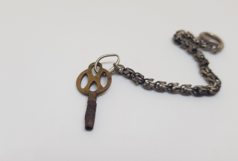 OSMANLI DÖNEMİ ARNAVUT ZİNCİRLİ CEP SAATİ ANAHTARI