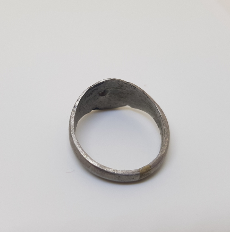 SAVAT İŞÇİLİKLİ ANTİKA YÜZÜK