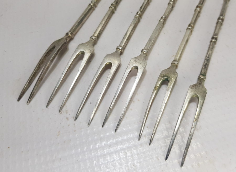 ANTİKA GÜMÜŞ ÇATAL TAKIMI