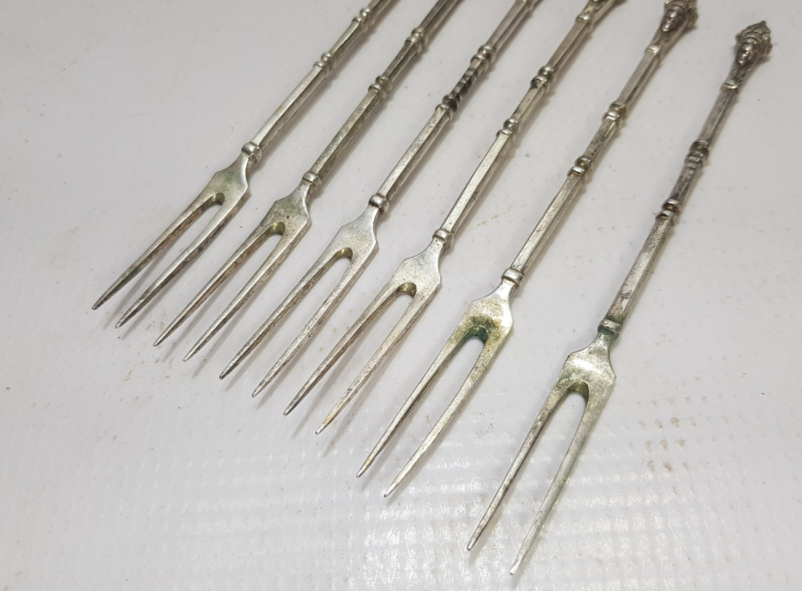 ANTİKA GÜMÜŞ ÇATAL TAKIMI