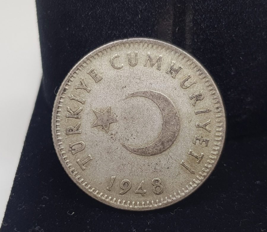 TÜRKİYE CUMHURİYETİ'NİN TEDAVÜLE VERİLMİŞ SON GÜMÜŞ PARASI 1948 TARİHLİ 1 LİRA