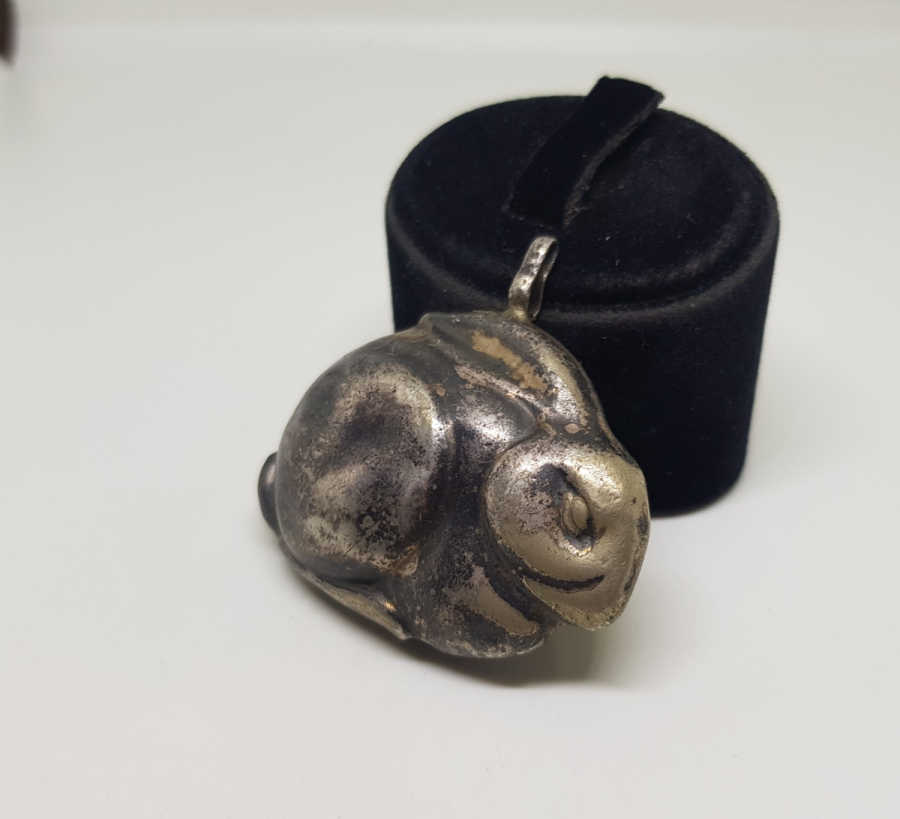 TAVŞAN FORMLU ANTİKA GÜMÜŞ ÇINGIRAK