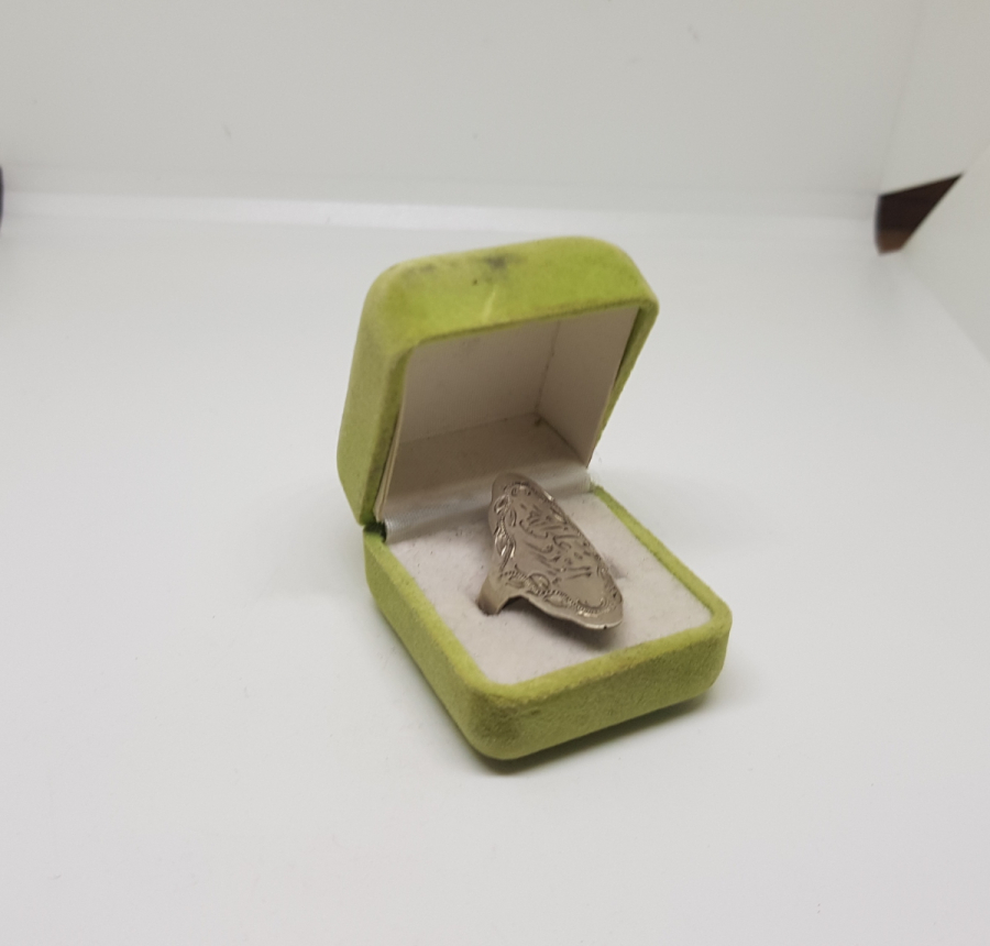 RIZIK ALLAHTANDIR YAZILI ÖZEL KUTUSUNDA ANTİKA GÜMÜŞ YÜZÜK