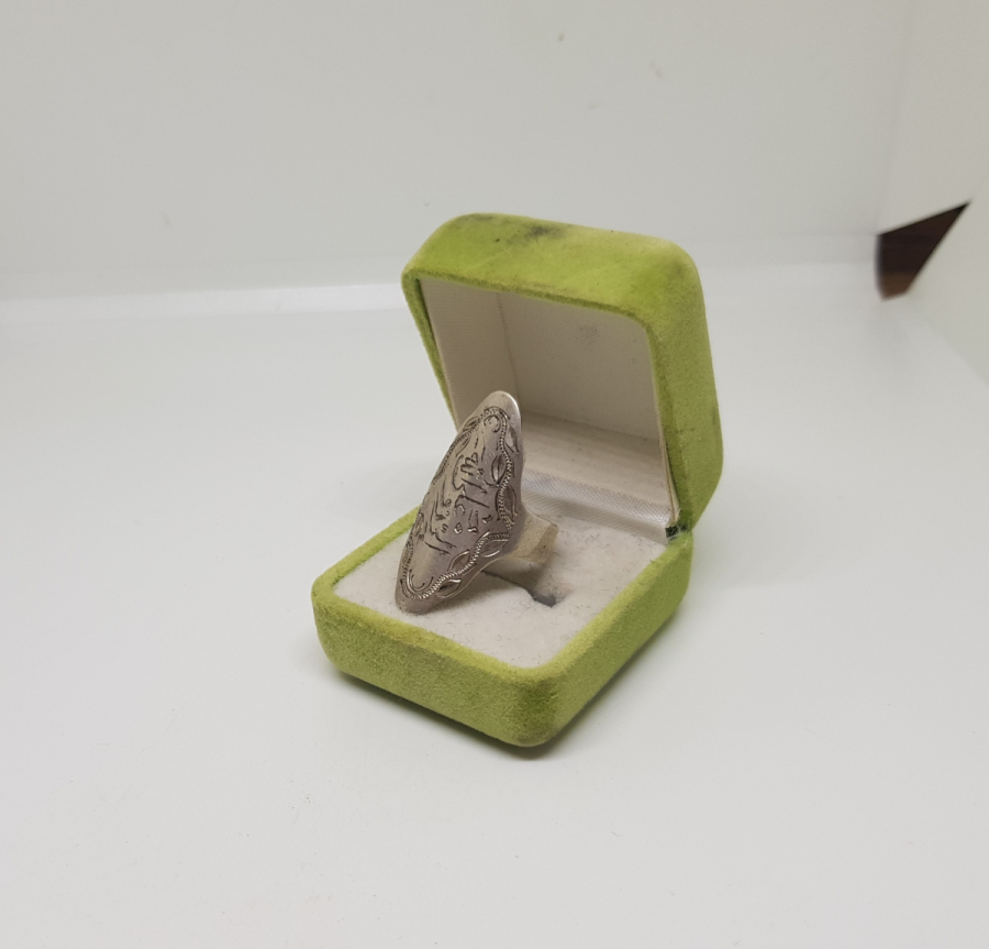 RIZIK ALLAHTANDIR YAZILI ÖZEL KUTUSUNDA ANTİKA GÜMÜŞ YÜZÜK