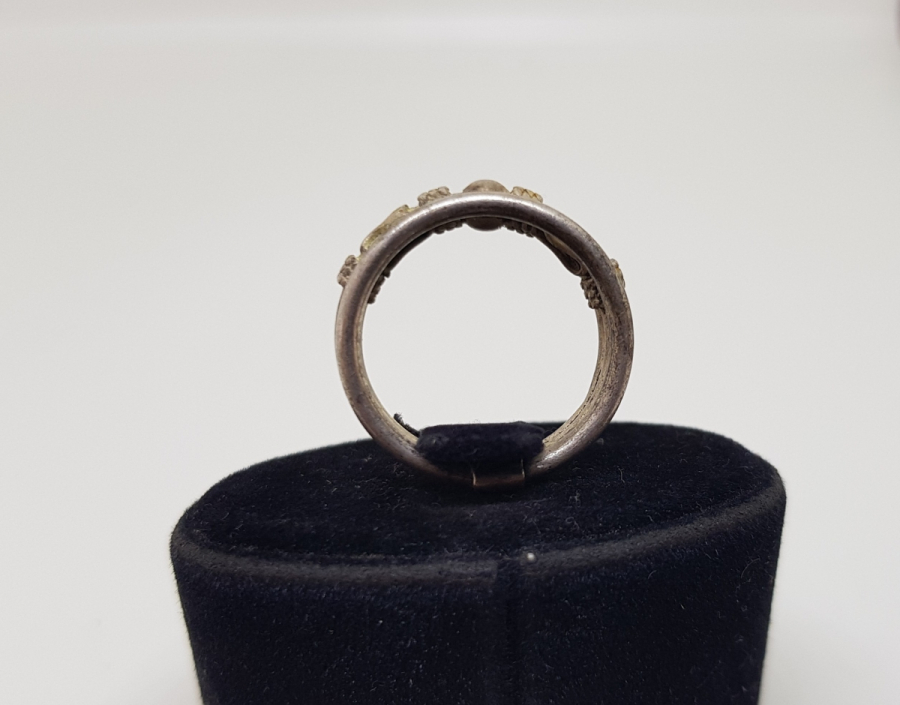 KABARTMA İŞÇİLİKLİ GÜMÜŞ YÜZÜK