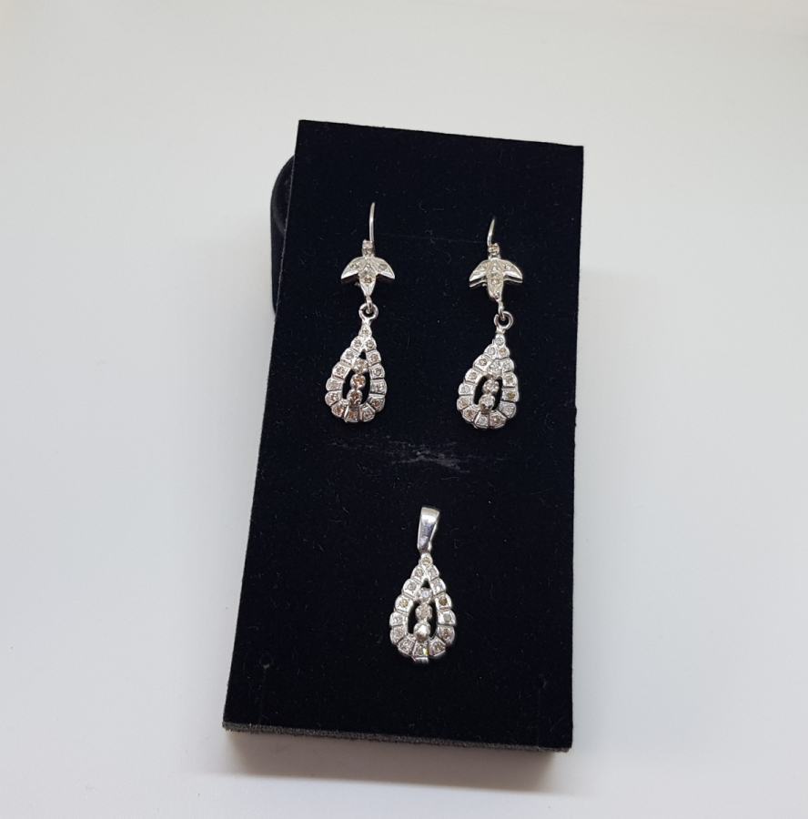 PIRLANTA TAŞLI DAMLA MODEL KOLYE KÜPE TAKIMI