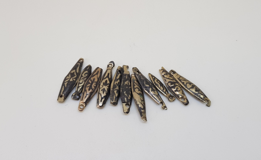 ÜZERLERİ SAVATLI OSMANLI DÖNEMİ TAKI PARÇALARI