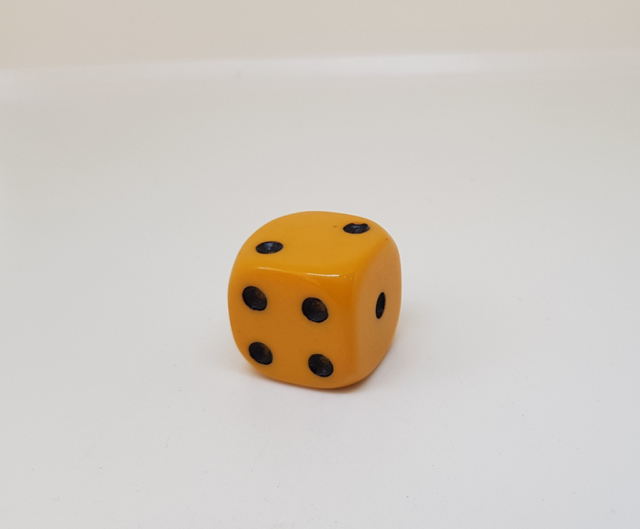 ANTİKA KATALİN ZAR