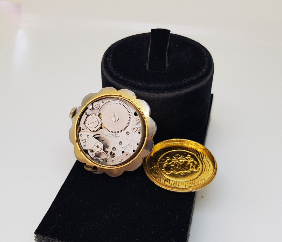 İSVİÇRE YAPIMI ALTIN KAPLAMA KURMALI ANTİKA KOLYE SAAT