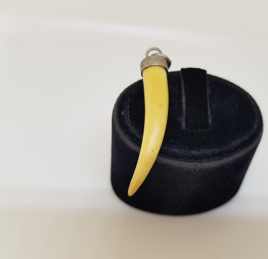 ANTİKA FİLDİŞİ KOLYE