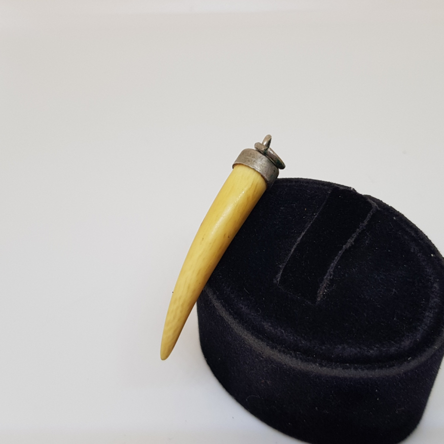 ANTİKA FİLDİŞİ KOLYE