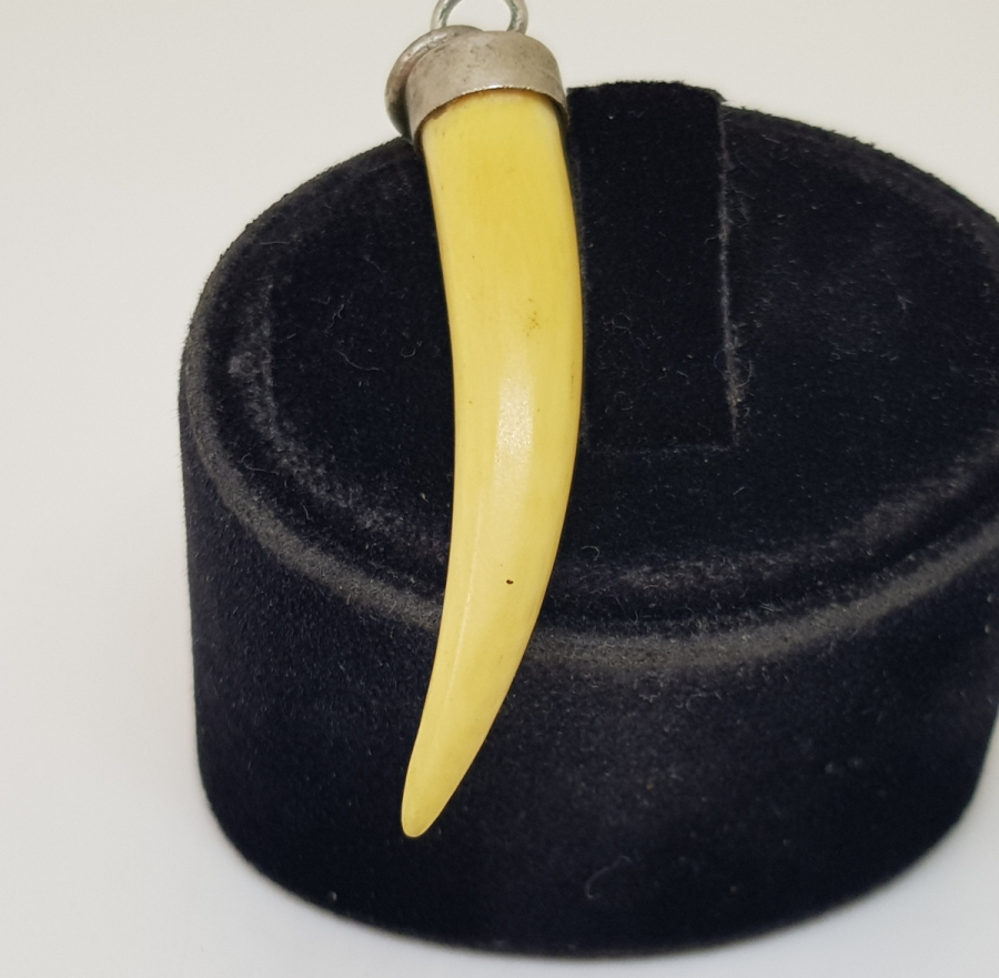 ANTİKA FİLDİŞİ KOLYE