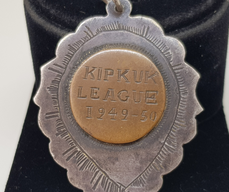 1949-50 SEZONU KIPKUK LİGİ BİRİNCİLİK KOLYESİ