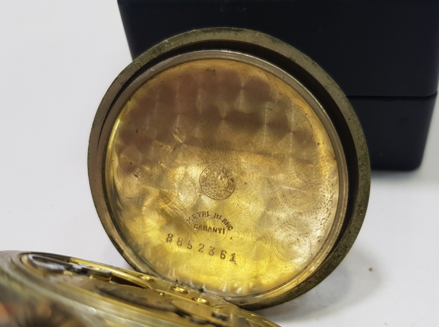 ARKASI TRENLİ ÇOK NADİR ZENİTH CEP SAATİ