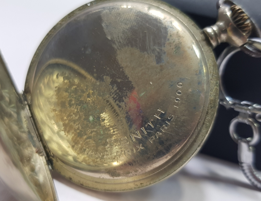 ARKASI TRENLİ ÇOK NADİR ZENİTH CEP SAATİ