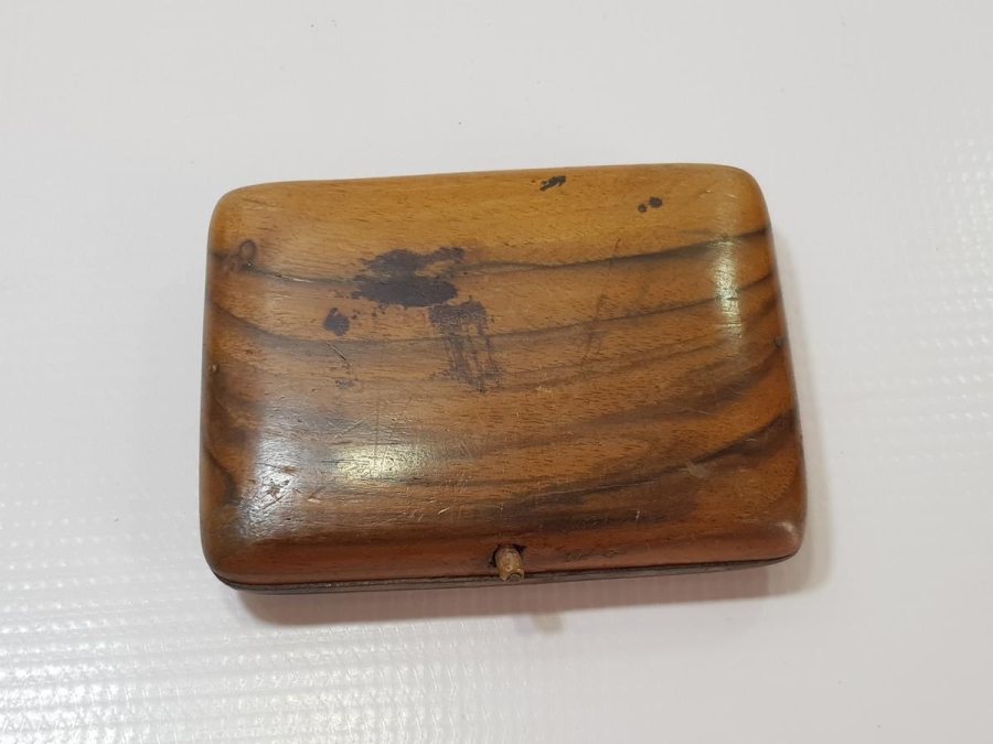 CUMHURİYET İLK DÖNEM SİNOP CEZAEVİ İŞİ KURT RESİMLİ SİGARA TABAKASI