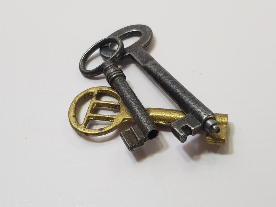 ANTİKA ANAHTAR LOTU