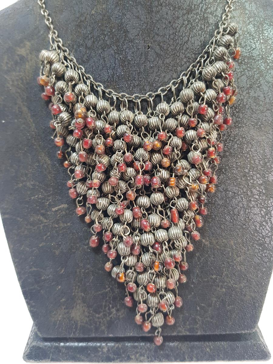 ÜZERİ DOĞAL TAŞLARLA SÜSLÜ ÖZEL YAPIM GERDANLIK