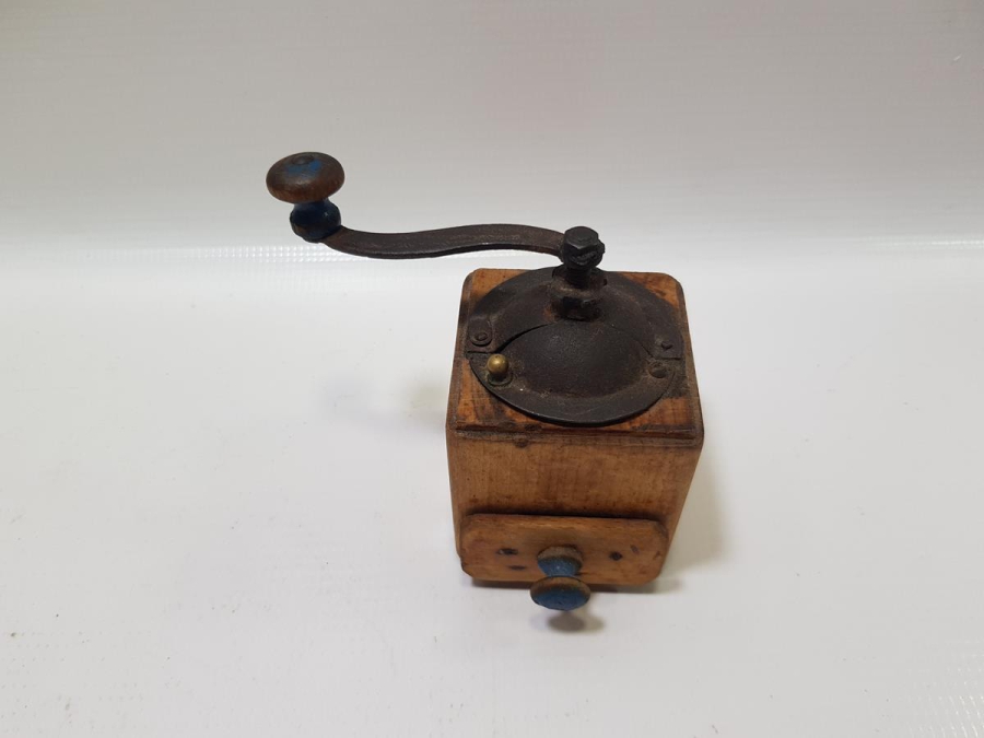 ANTİKA MİNİ KAHVE DEĞİRMENİ