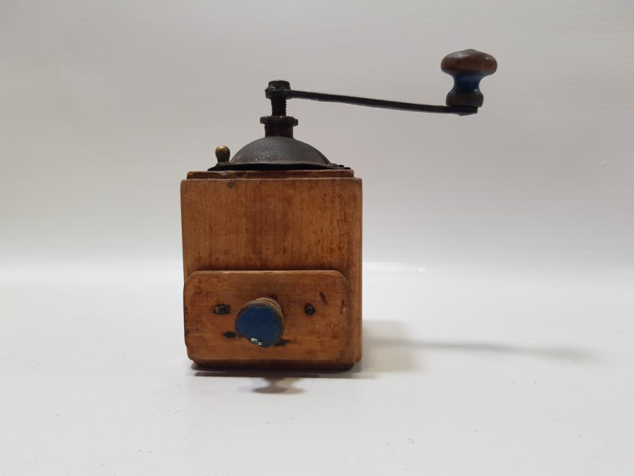 ANTİKA MİNİ KAHVE DEĞİRMENİ