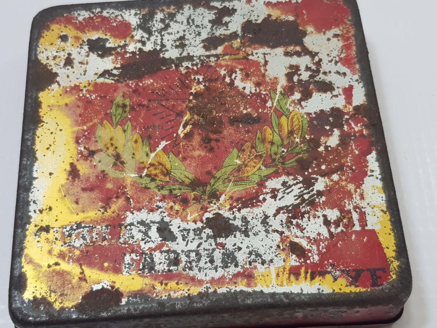 ATATÜRK RESİMLİ MELBA ÇİKOLATA KUTUSU