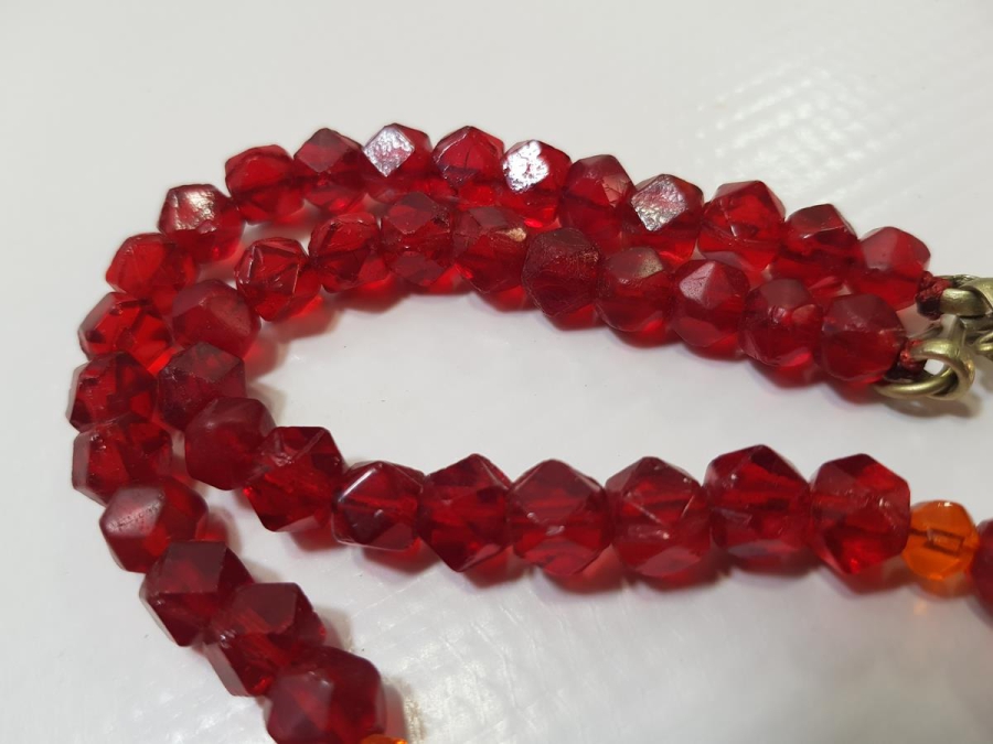 OSMANLI DÖNEMİ BEYKOZ CAM GERDANLIK