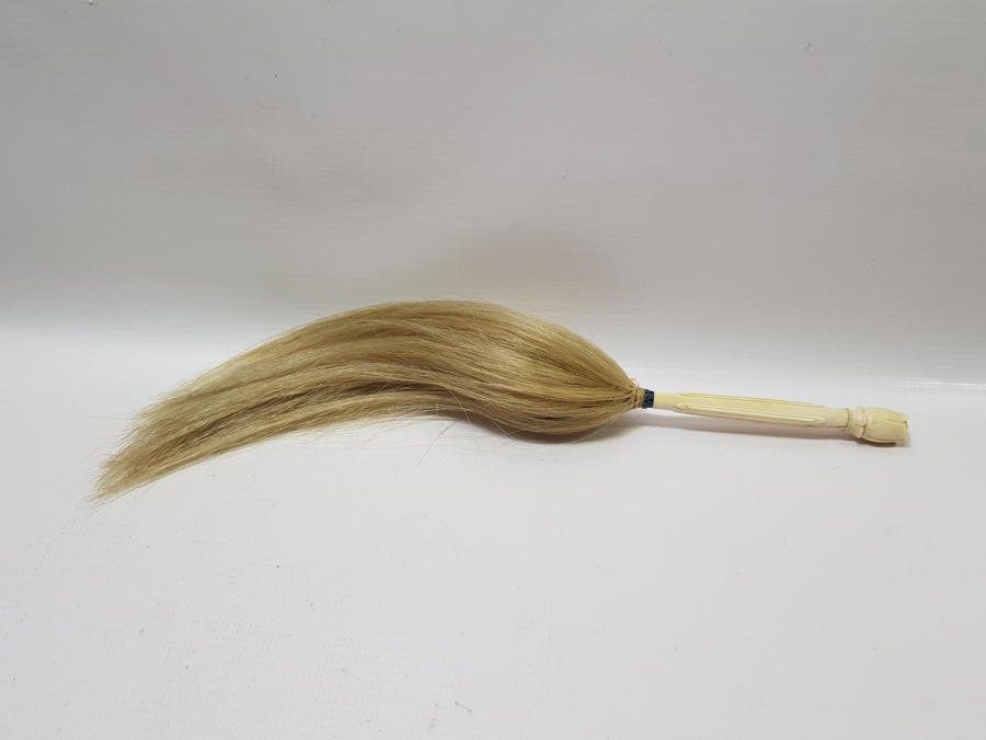 OSMANLI DÖNEMİ FİLDİŞİ SAPLI TOZ SÜPÜRGESİ