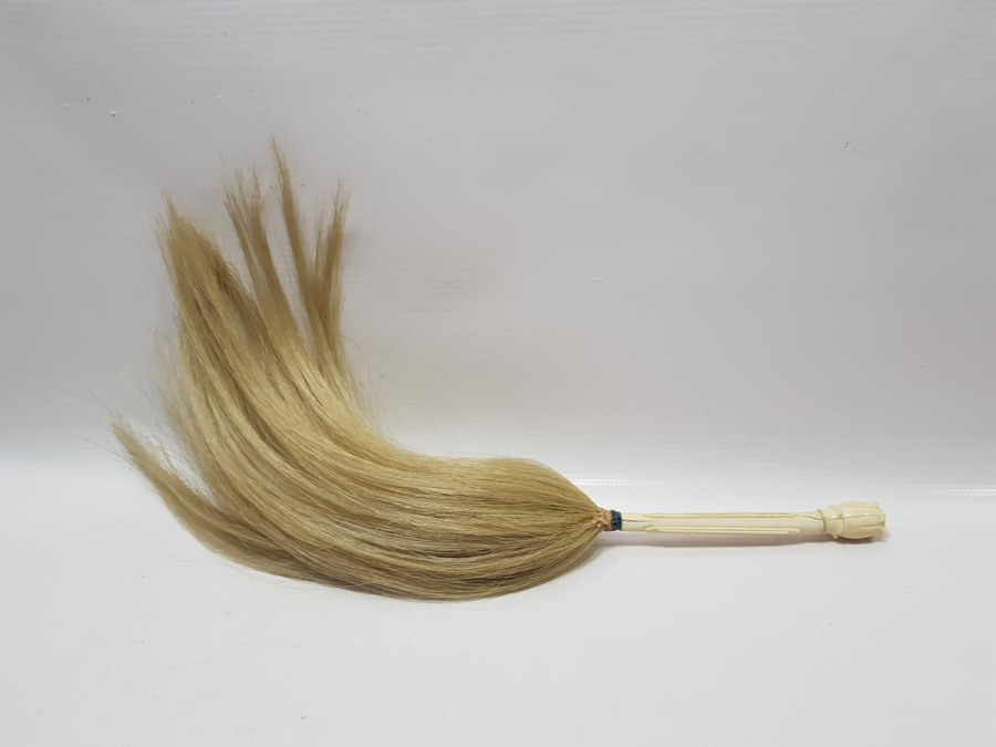 OSMANLI DÖNEMİ FİLDİŞİ SAPLI TOZ SÜPÜRGESİ