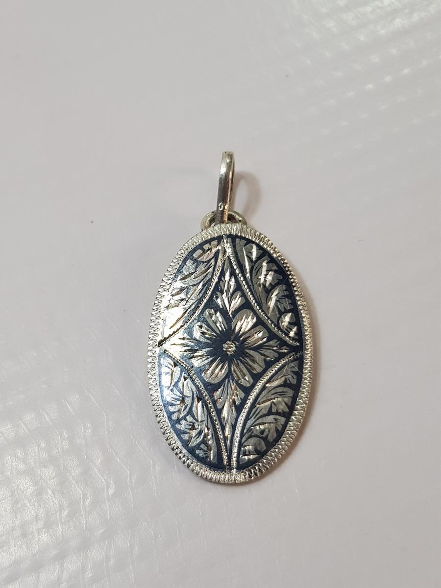 SANATÇI İŞİ SAVATLI GÜMÜŞ KOLYE UCU