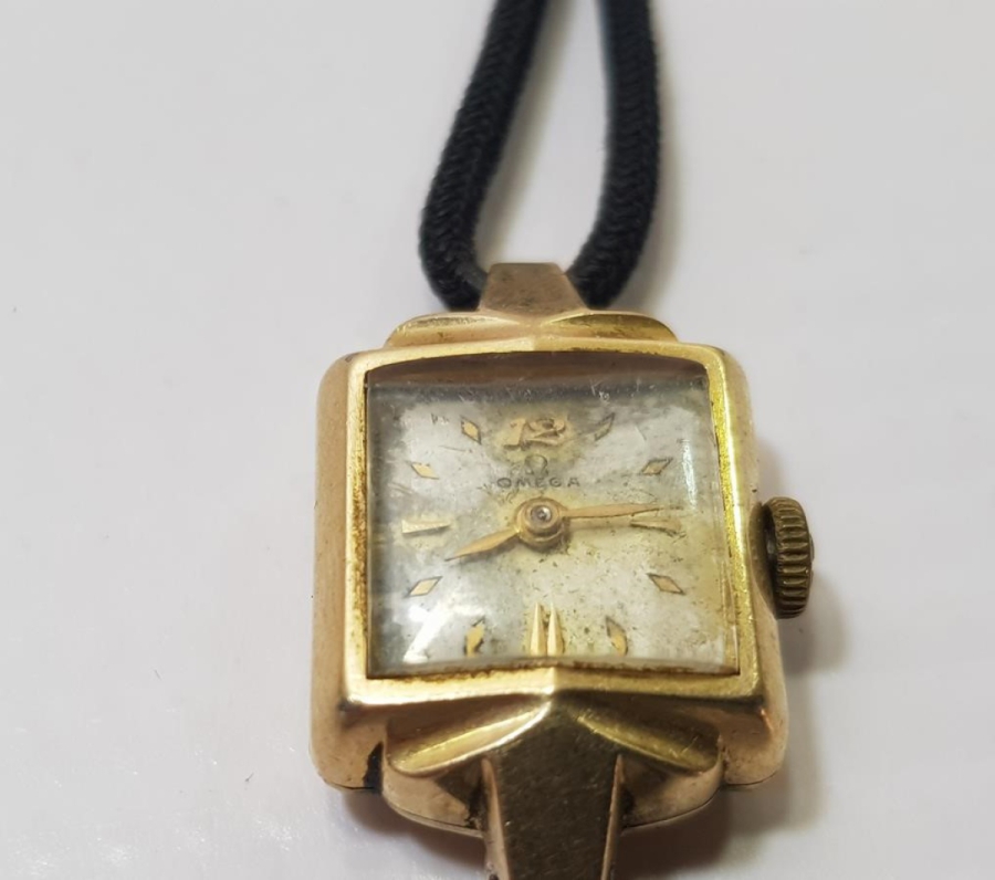 ALTIN KAPLAMA OMEGA KOL SAATİ