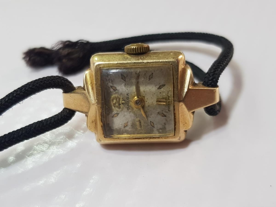 ALTIN KAPLAMA OMEGA KOL SAATİ