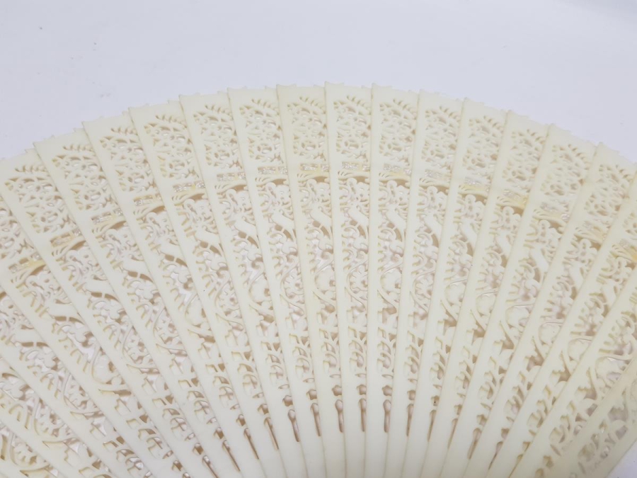 ANTİKA BAKALİT YELPAZE