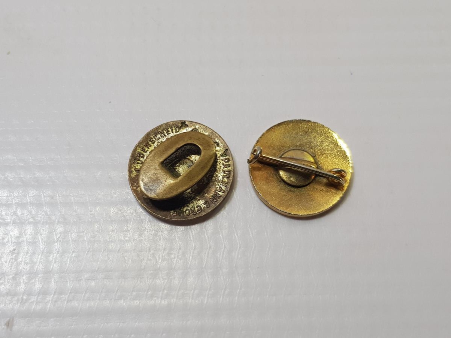 BİR ÇİFT MİNELİ KIZILAY ROZETİ