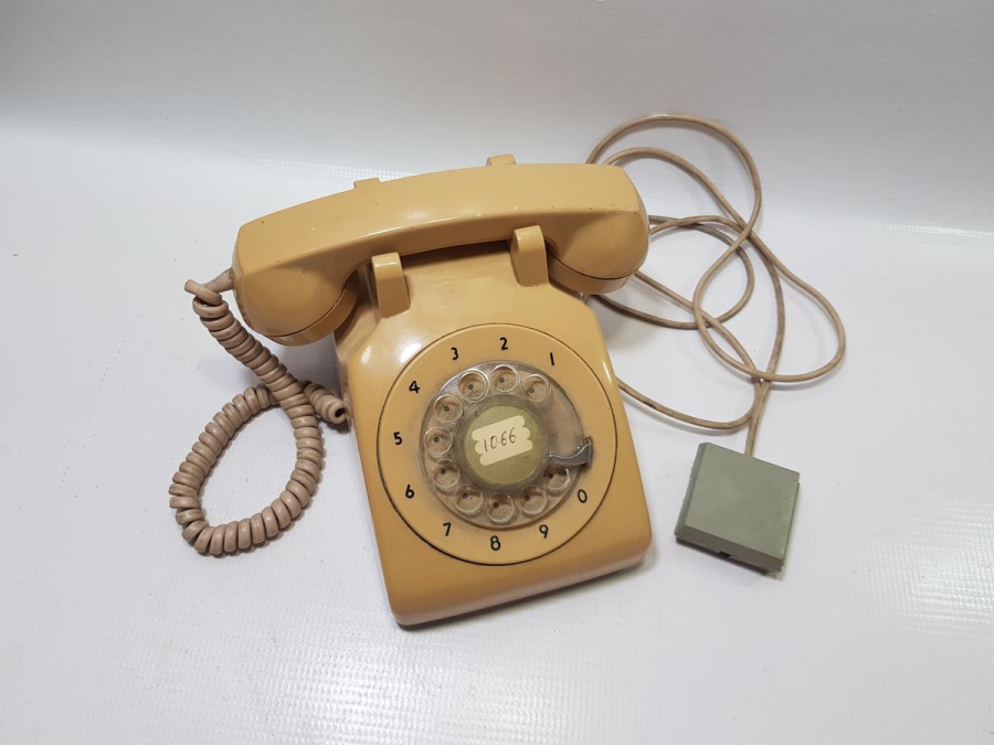 ANTİKA ÇEVİRMELİ TELEFON