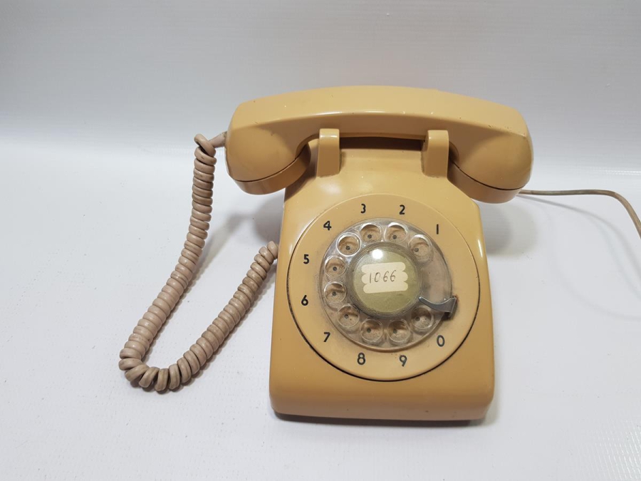 ANTİKA ÇEVİRMELİ TELEFON