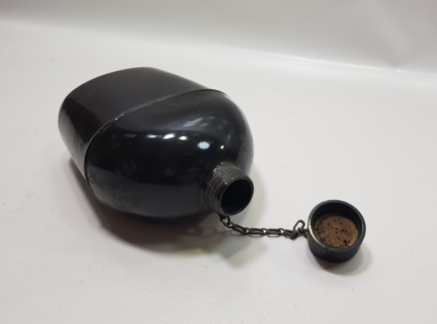 2. DÜNYA SAVAŞI 1942 TARİHLİ EMAYE AMERİKAN ASKERİ MATARASI