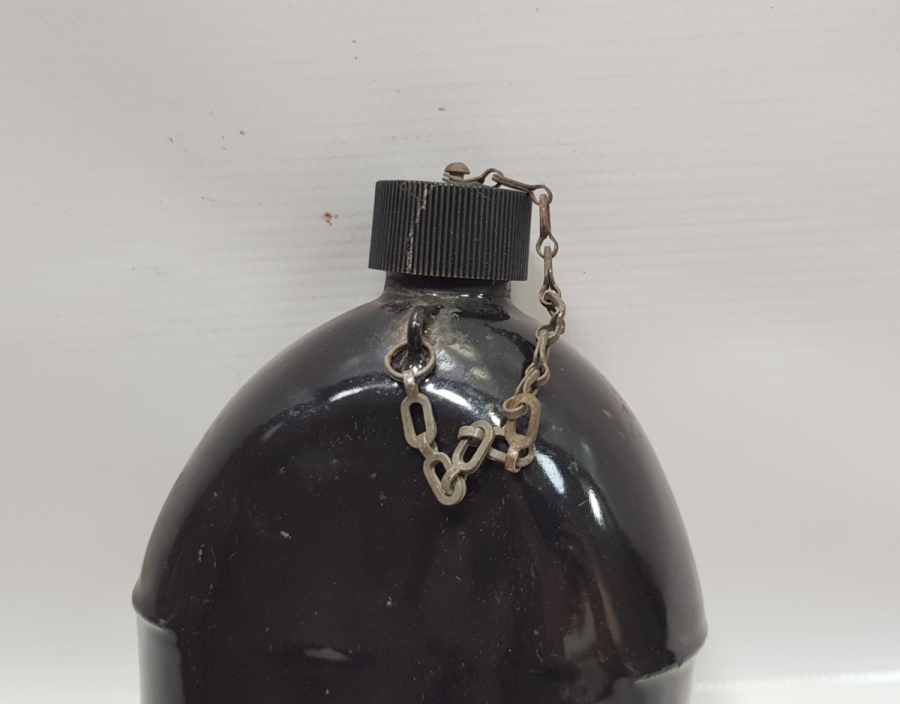 2. DÜNYA SAVAŞI 1942 TARİHLİ EMAYE AMERİKAN ASKERİ MATARASI