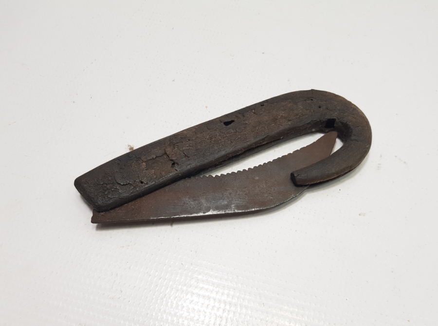 OSMANLI DÖNEMİ FARKLI FORMDA BAĞ BIÇAĞI