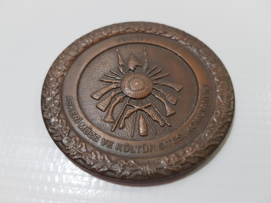 ASKERİ MÜZE VE KÜLTÜR SİTESİ KOMUTANLIĞI MADALYASI