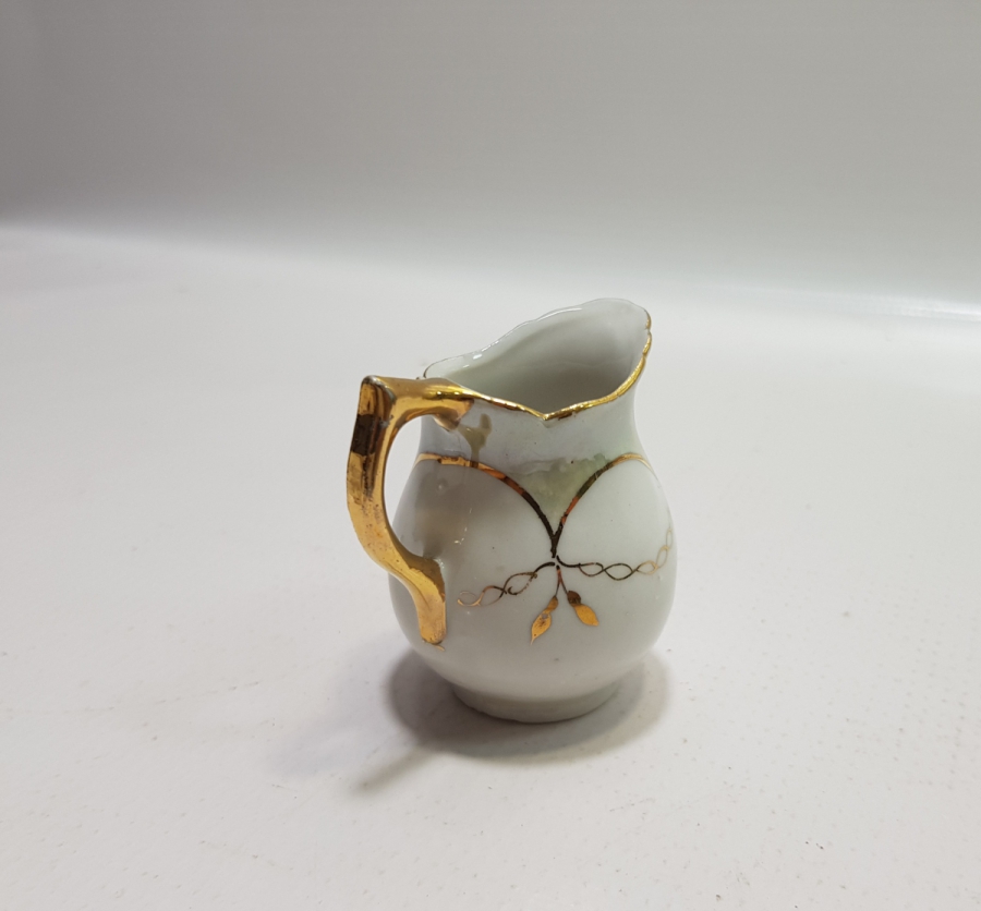 ANTİKA PORSELEN SÜTLÜK