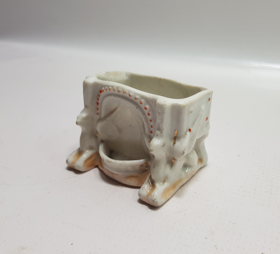 ANTİKA PORSELEN KALEMLİK