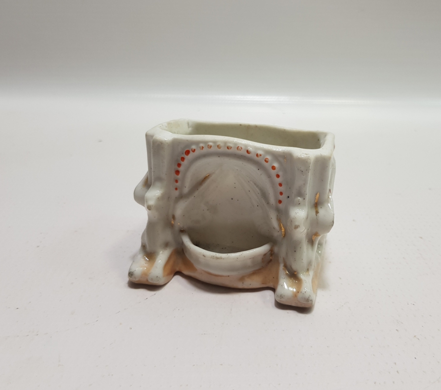 ANTİKA PORSELEN KALEMLİK