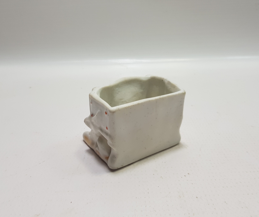 ANTİKA PORSELEN KALEMLİK