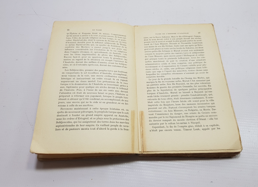 OSMANLI DEVLETİNDEN TÜRKİYE CUMHURİYETİNE FRANSIZCA KİTAP