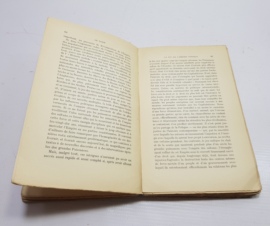 OSMANLI DEVLETİNDEN TÜRKİYE CUMHURİYETİNE FRANSIZCA KİTAP