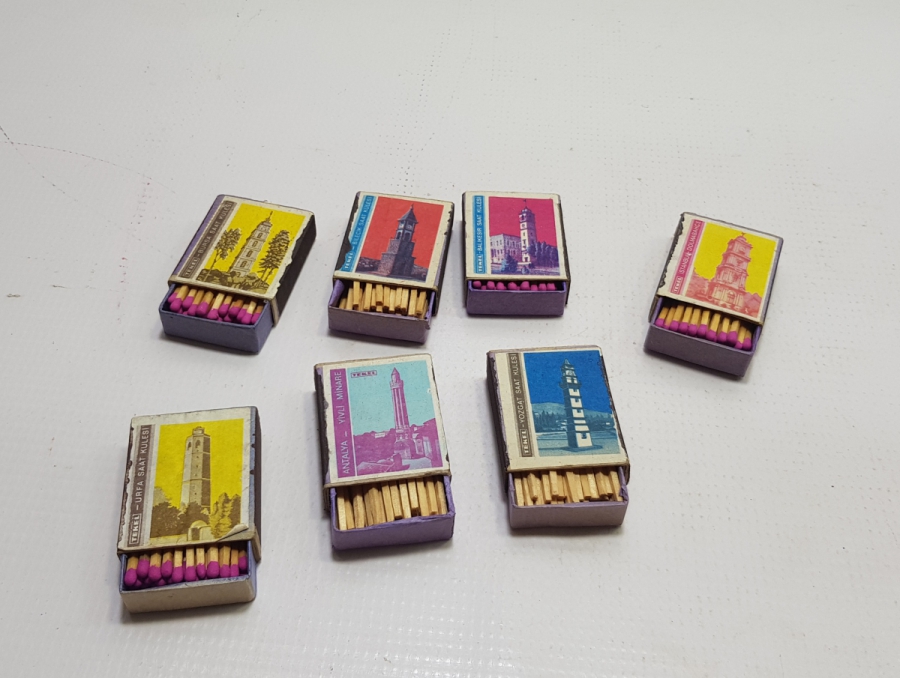 ŞEHİR SAAT KULELERİ TEMALI KOLEKSİYONLUK KİBRİT LOTU