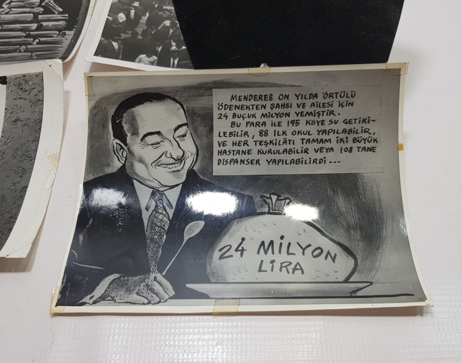 1960 DARBESİ KONULU KARİKATÜR FOTOĞRAFI LOTU