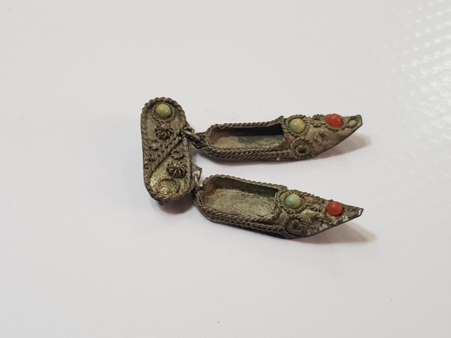 ANTİKA ÇARIK FORMLU BROŞ