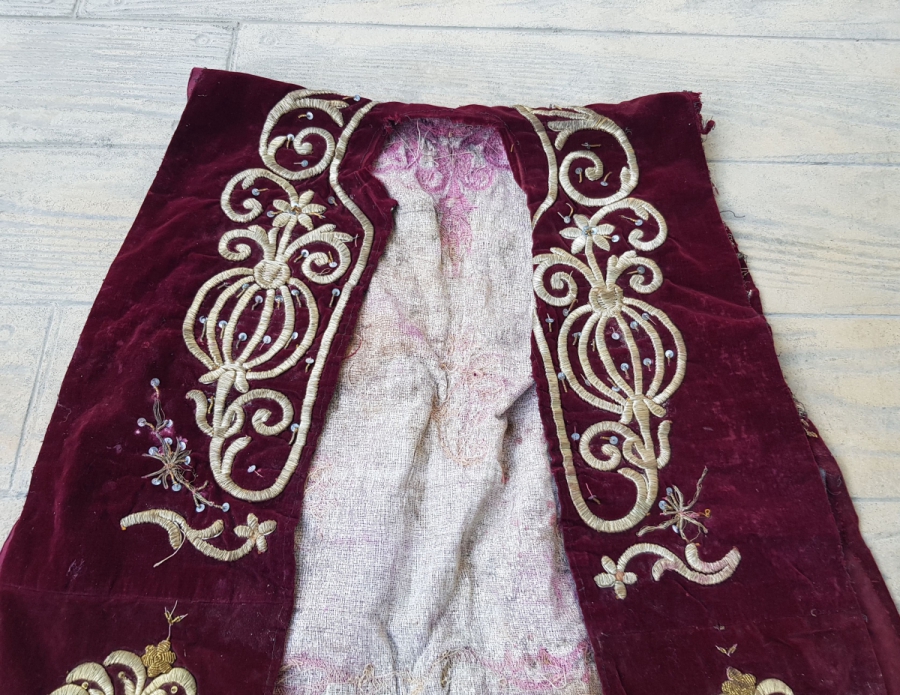 OSMANLI DÖNEMİ GÜMÜŞ SIRMA İŞLEMELİ BİNDALLI YELEK