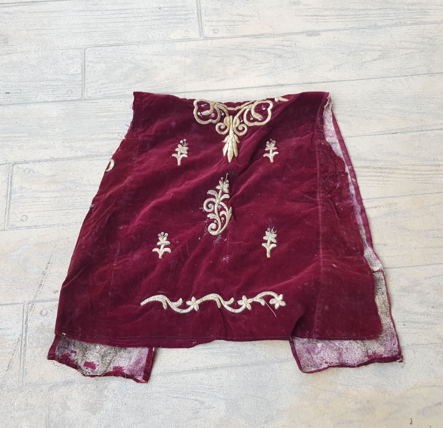 OSMANLI DÖNEMİ GÜMÜŞ SIRMA İŞLEMELİ BİNDALLI YELEK